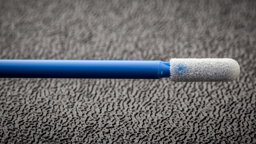 FoamTec HT1030 CleanWIPE Swab End Close Up